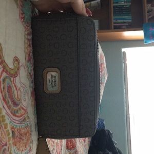 Guess wallet